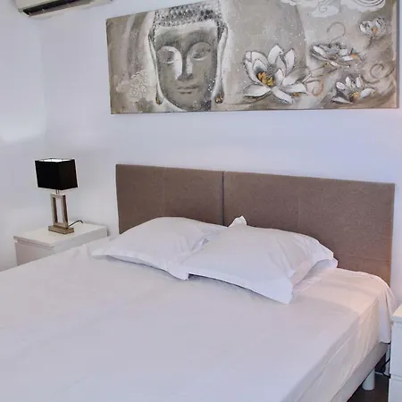 Luxury 2* Κάννες