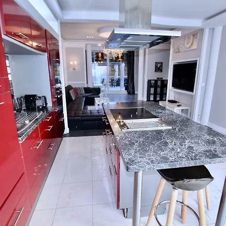Hotel apartamentowy Luxury