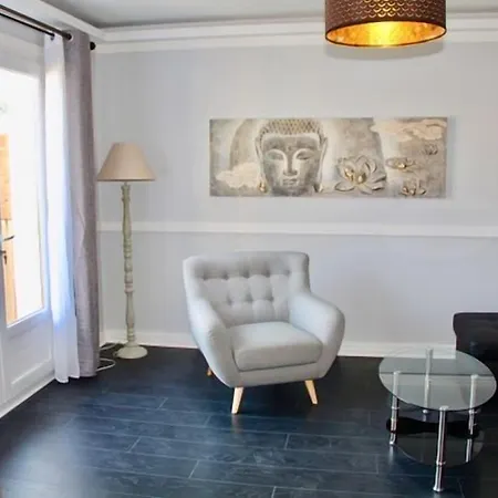 Luxury Hotel apartamentowy 2*